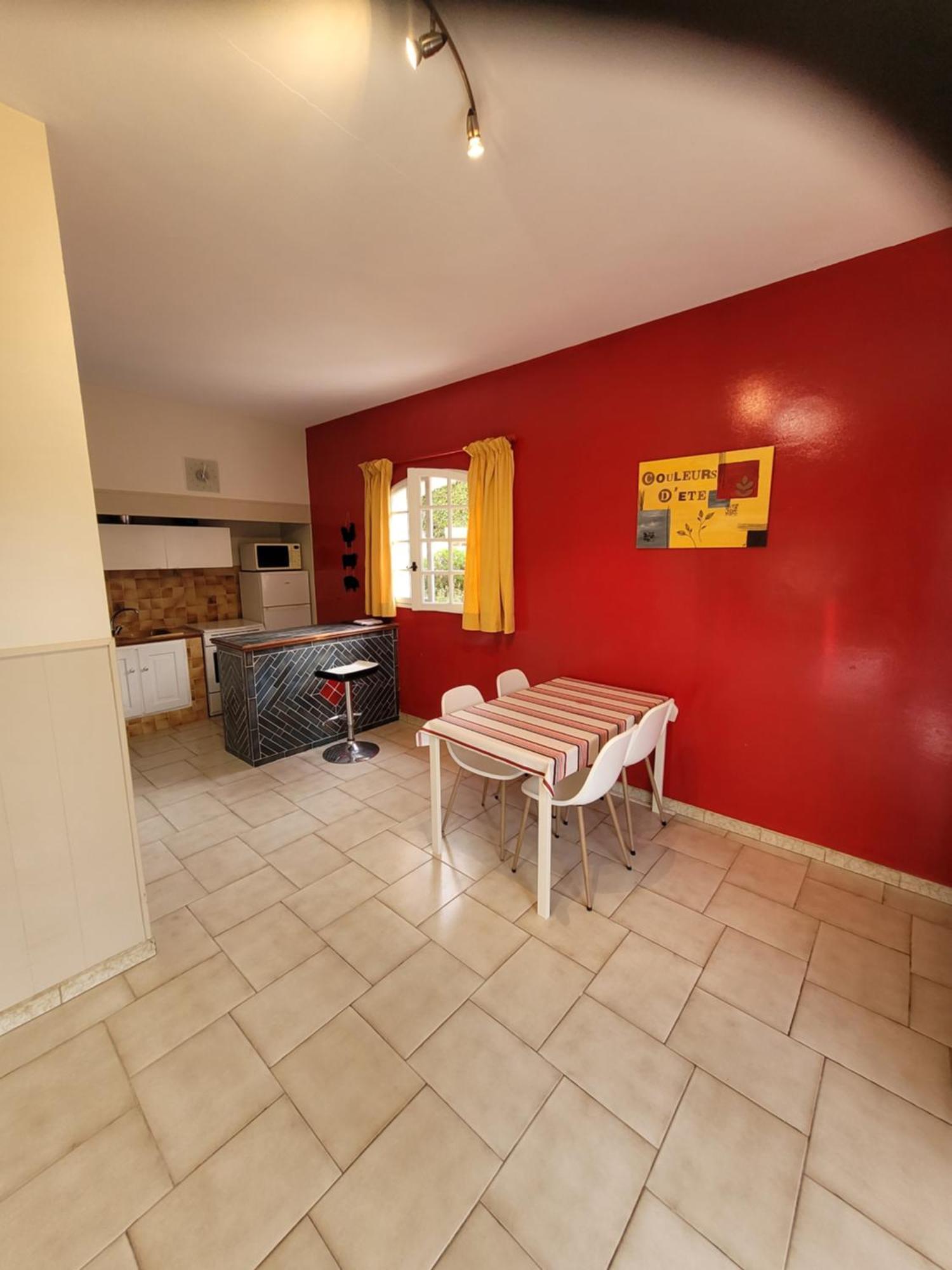 Appartements Dans Villa En Rez De Jardin Hyeres Bagian luar foto